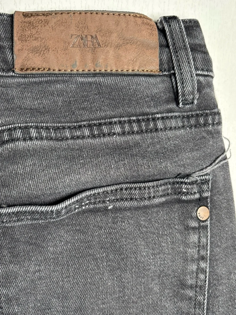 Zara slim straight